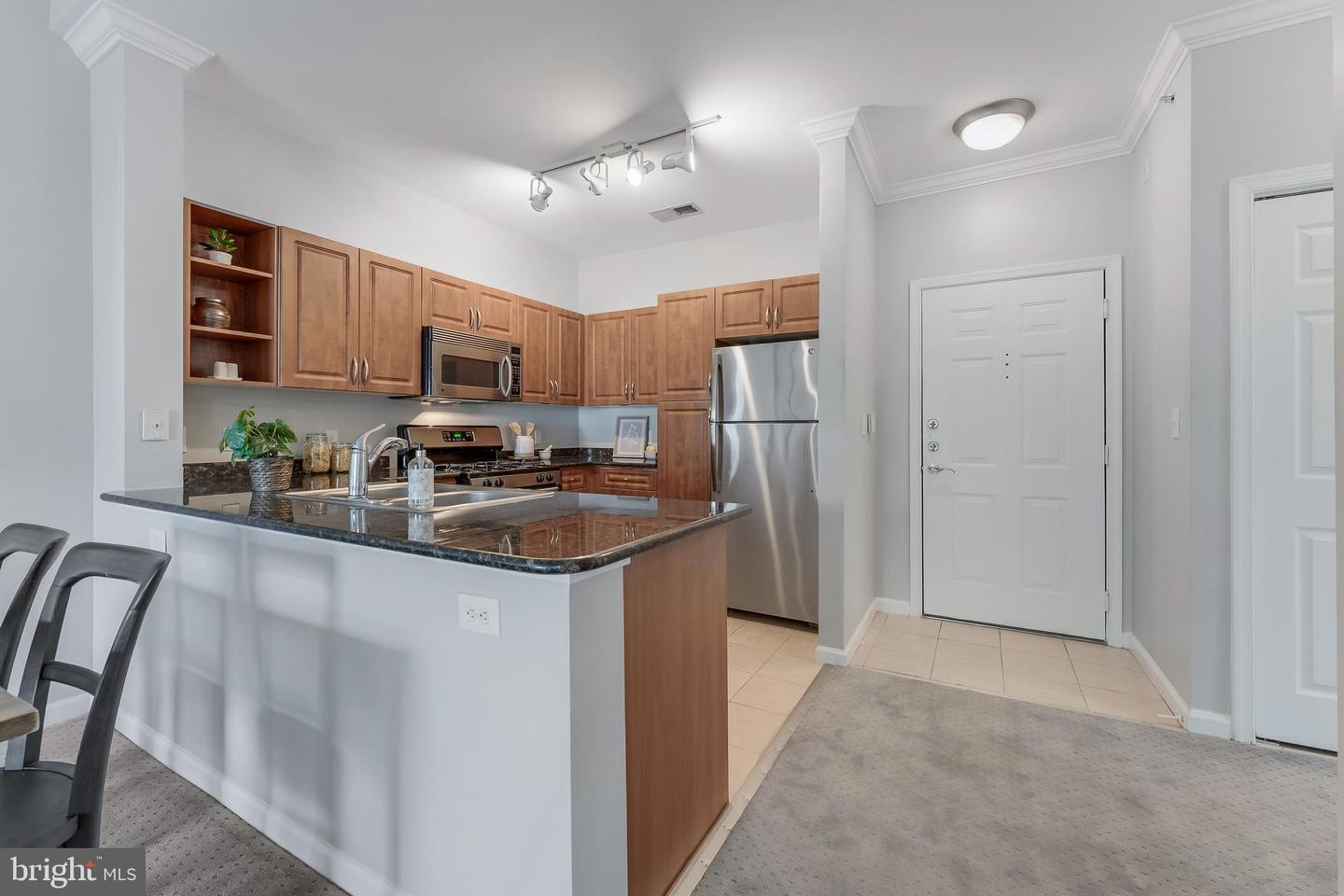 12945 CENTRE PARK CIR #408, HERNDON, Virginia 20171, 1 Bedroom Bedrooms, 3 Rooms Rooms,1 BathroomBathrooms,Residential,For sale,12945 CENTRE PARK CIR #408,VAFX2261186 MLS # VAFX2261186