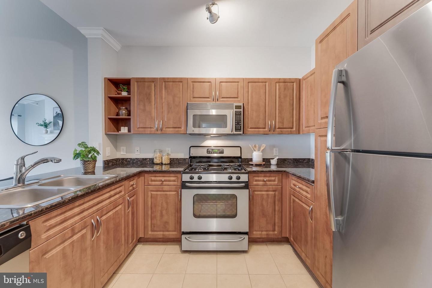 12945 CENTRE PARK CIR #408, HERNDON, Virginia 20171, 1 Bedroom Bedrooms, 3 Rooms Rooms,1 BathroomBathrooms,Residential,For sale,12945 CENTRE PARK CIR #408,VAFX2261186 MLS # VAFX2261186
