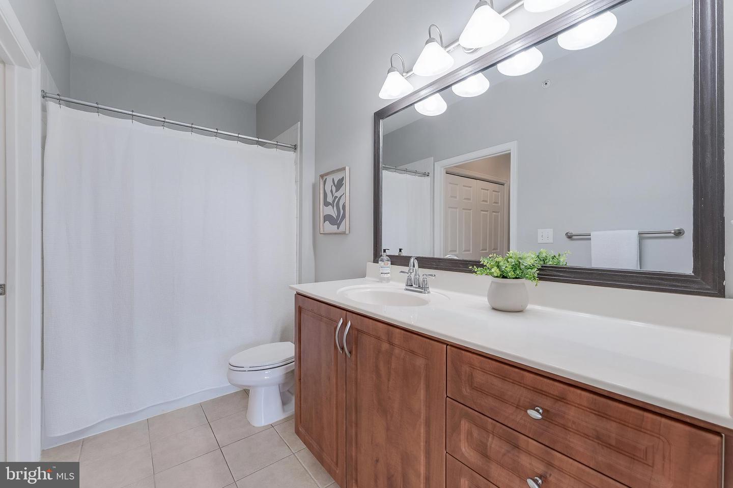 12945 CENTRE PARK CIR #408, HERNDON, Virginia 20171, 1 Bedroom Bedrooms, 3 Rooms Rooms,1 BathroomBathrooms,Residential,For sale,12945 CENTRE PARK CIR #408,VAFX2261186 MLS # VAFX2261186