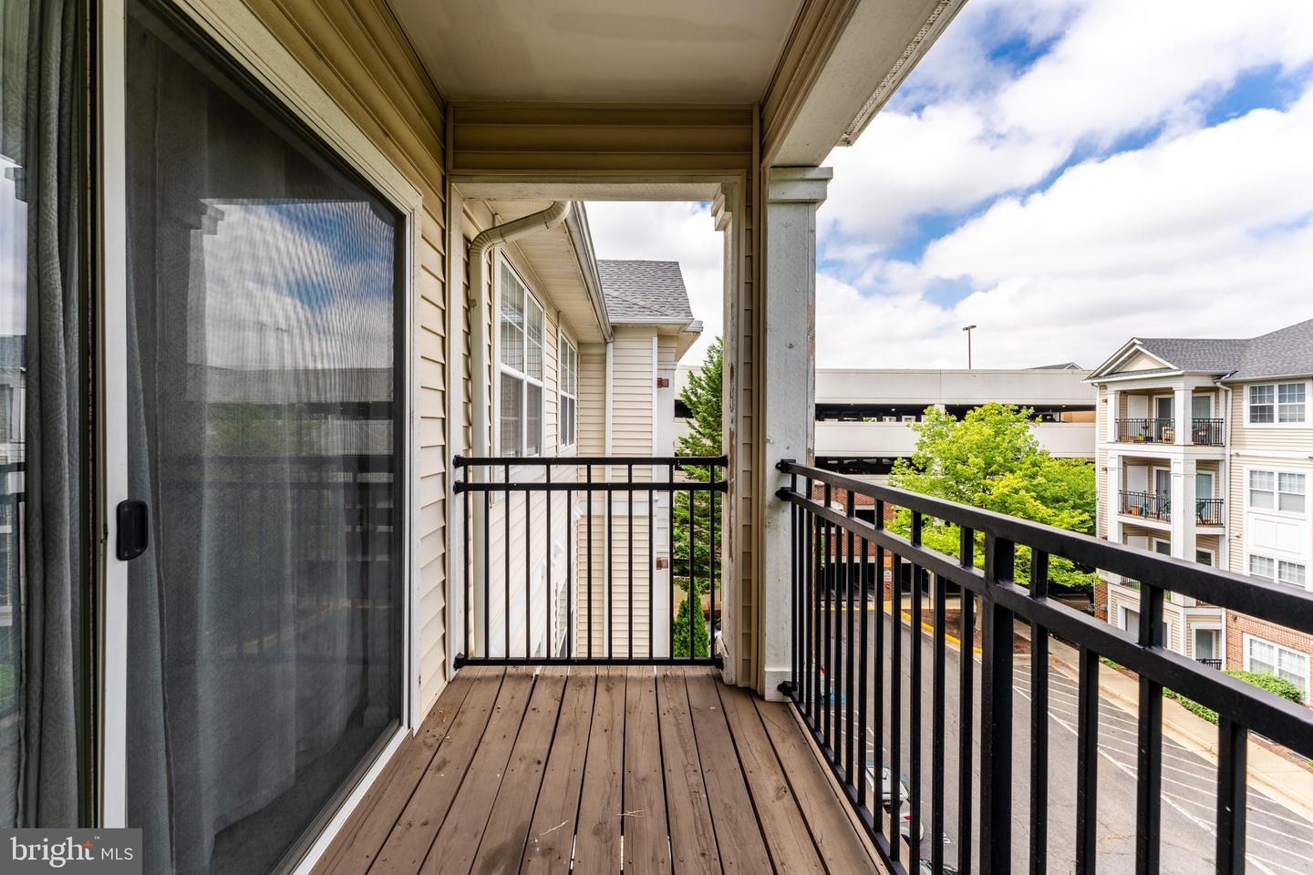 12945 CENTRE PARK CIR #408, HERNDON, Virginia 20171, 1 Bedroom Bedrooms, 3 Rooms Rooms,1 BathroomBathrooms,Residential,For sale,12945 CENTRE PARK CIR #408,VAFX2261186 MLS # VAFX2261186