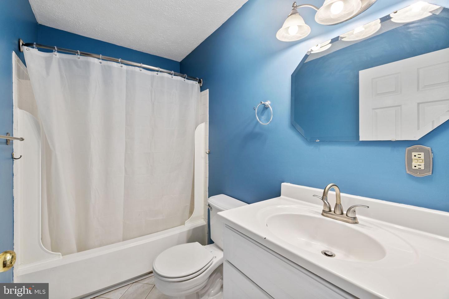 105 GLENOAK CT, STEPHENS CITY, Virginia 22655, 3 Bedrooms Bedrooms, ,2 BathroomsBathrooms,Residential,For sale,105 GLENOAK CT,VAFV2036092 MLS # VAFV2036092