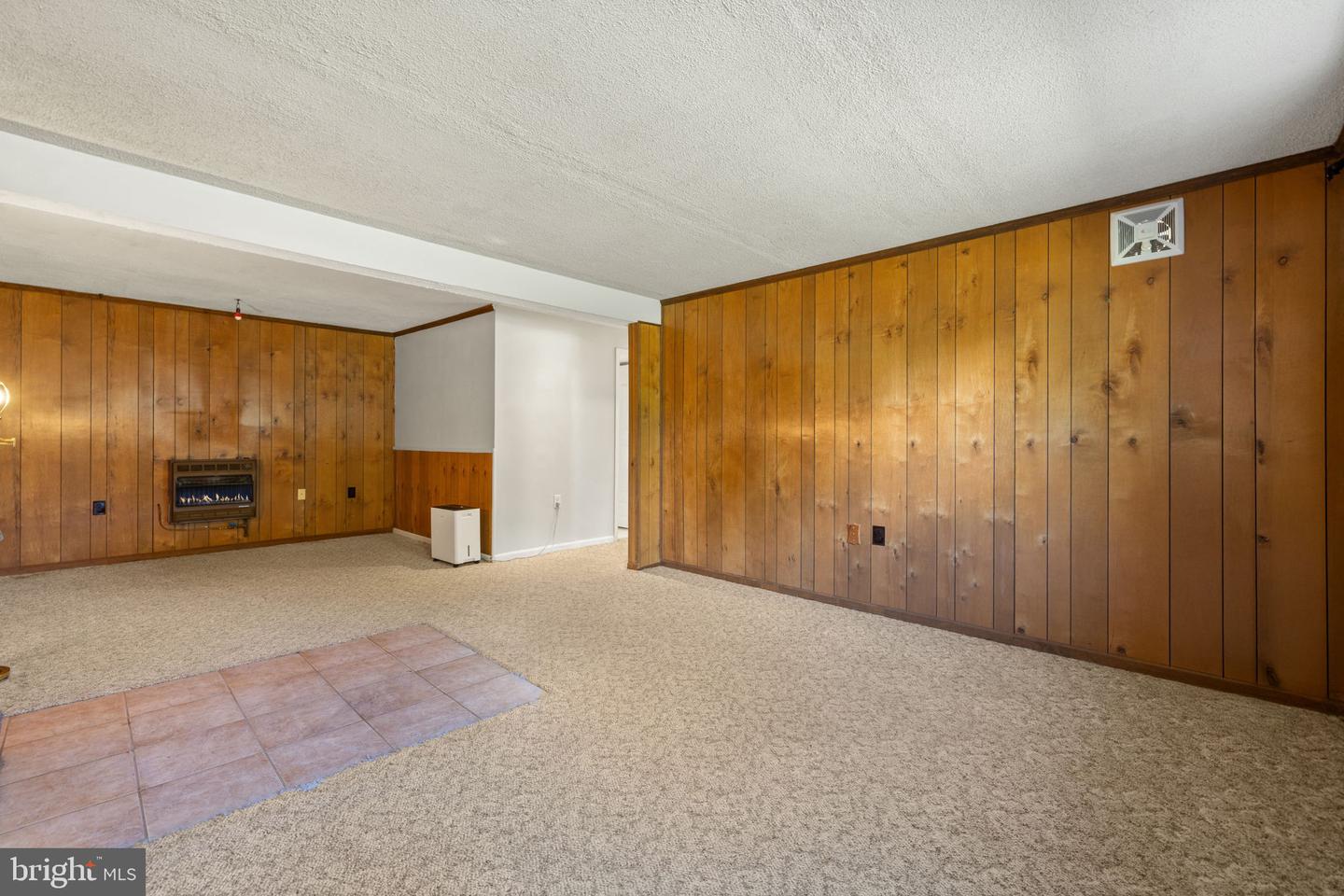 105 GLENOAK CT, STEPHENS CITY, Virginia 22655, 3 Bedrooms Bedrooms, ,2 BathroomsBathrooms,Residential,For sale,105 GLENOAK CT,VAFV2036092 MLS # VAFV2036092