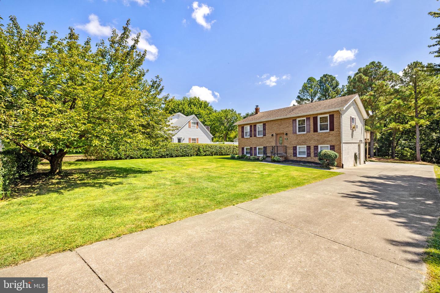105 GLENOAK CT, STEPHENS CITY, Virginia 22655, 3 Bedrooms Bedrooms, ,2 BathroomsBathrooms,Residential,For sale,105 GLENOAK CT,VAFV2036092 MLS # VAFV2036092