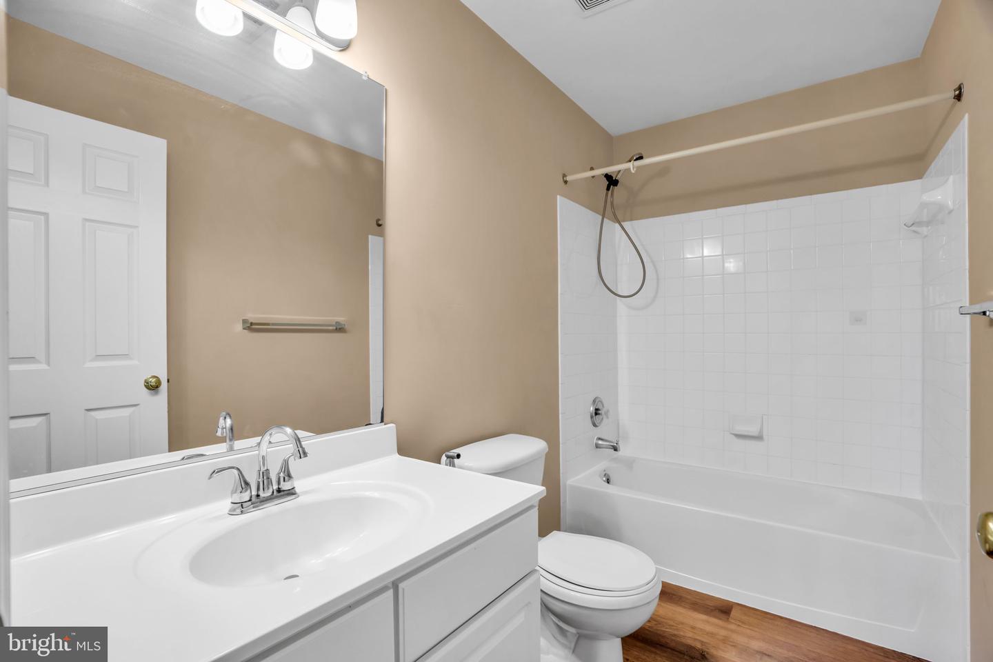 8142 TENBROOK DR, GAINESVILLE, Virginia 20155, 4 Bedrooms Bedrooms, ,3 BathroomsBathrooms,Residential,For sale,8142 TENBROOK DR,VAPW2101550 MLS # VAPW2101550