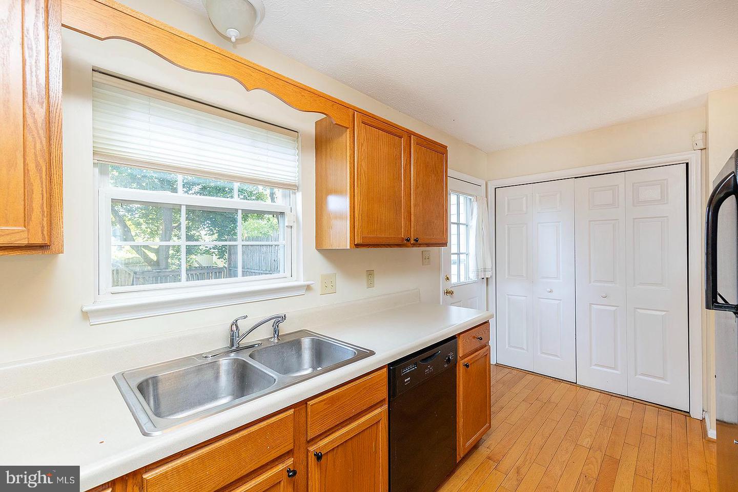 105 CHATHAM SQ, WINCHESTER, Virginia 22601, 2 Bedrooms Bedrooms, ,1 BathroomBathrooms,Residential,For sale,105 CHATHAM SQ,VAFV2036116 MLS # VAFV2036116