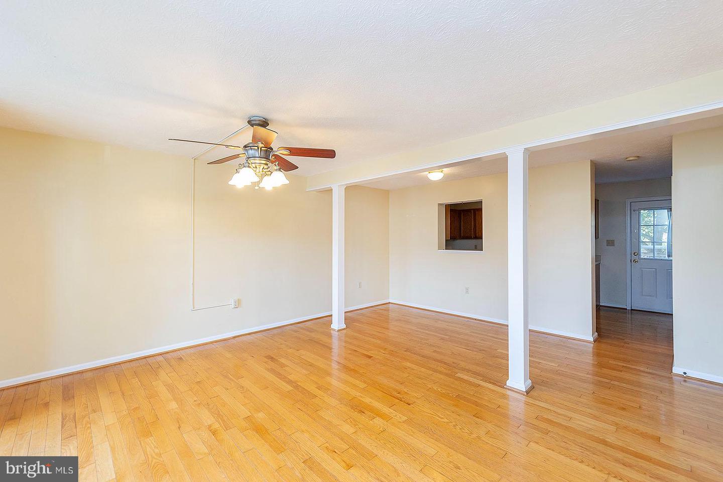 105 CHATHAM SQ, WINCHESTER, Virginia 22601, 2 Bedrooms Bedrooms, ,1 BathroomBathrooms,Residential,For sale,105 CHATHAM SQ,VAFV2036116 MLS # VAFV2036116