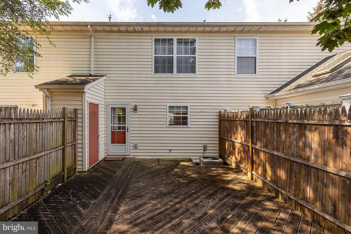 105 CHATHAM SQ, WINCHESTER, Virginia 22601, 2 Bedrooms Bedrooms, ,1 BathroomBathrooms,Residential,For sale,105 CHATHAM SQ,VAFV2036116 MLS # VAFV2036116