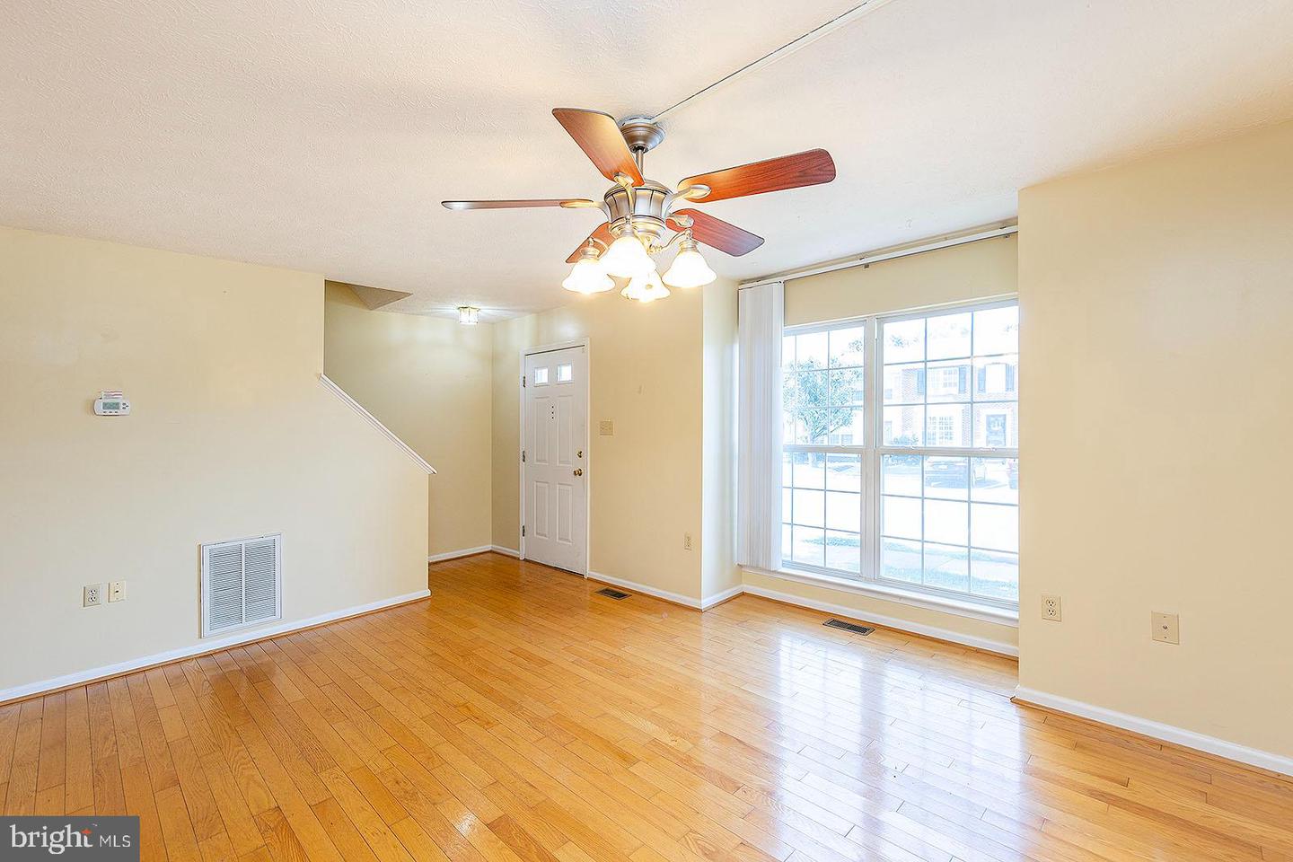 105 CHATHAM SQ, WINCHESTER, Virginia 22601, 2 Bedrooms Bedrooms, ,1 BathroomBathrooms,Residential,For sale,105 CHATHAM SQ,VAFV2036116 MLS # VAFV2036116