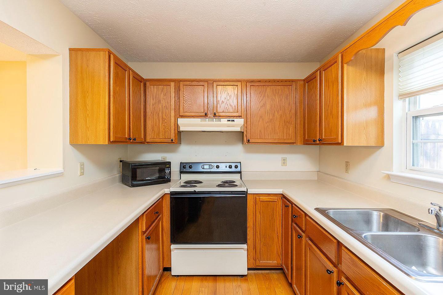 105 CHATHAM SQ, WINCHESTER, Virginia 22601, 2 Bedrooms Bedrooms, ,1 BathroomBathrooms,Residential,For sale,105 CHATHAM SQ,VAFV2036116 MLS # VAFV2036116