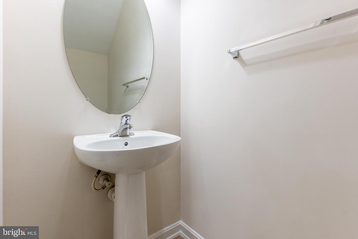 9561 CENTER ST, MANASSAS, Virginia 20110, 3 Bedrooms Bedrooms, ,2 BathroomsBathrooms,Residential,For sale,9561 CENTER ST,VAMN2009212 MLS # VAMN2009212