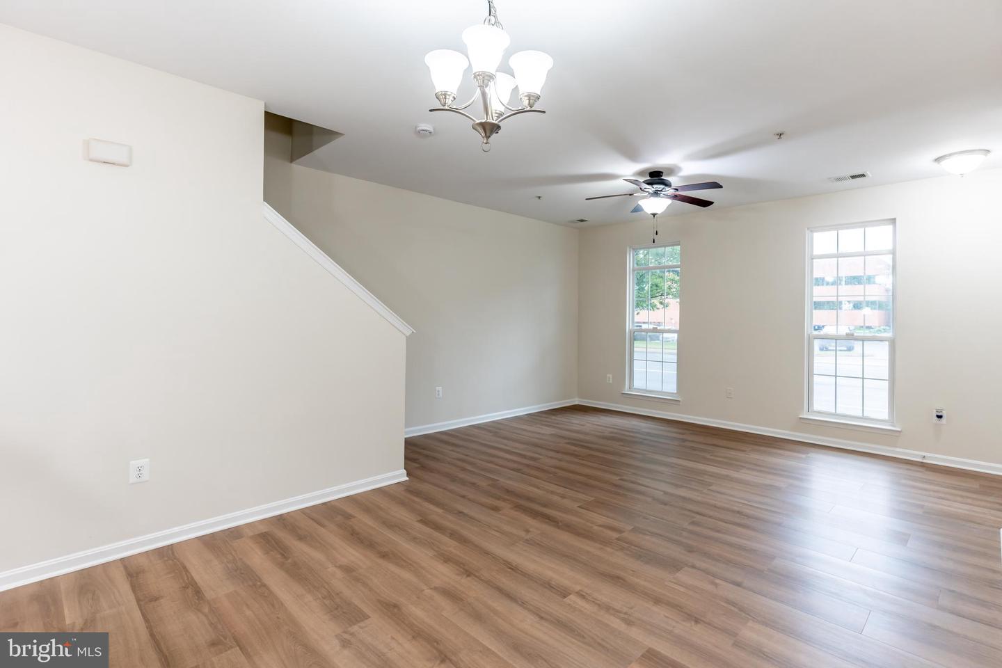 9561 CENTER ST, MANASSAS, Virginia 20110, 3 Bedrooms Bedrooms, ,2 BathroomsBathrooms,Residential,For sale,9561 CENTER ST,VAMN2009212 MLS # VAMN2009212