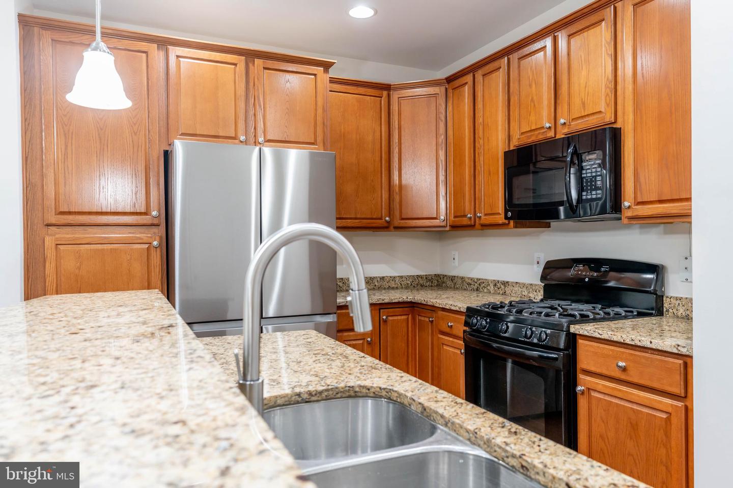 9561 CENTER ST, MANASSAS, Virginia 20110, 3 Bedrooms Bedrooms, ,2 BathroomsBathrooms,Residential,For sale,9561 CENTER ST,VAMN2009212 MLS # VAMN2009212