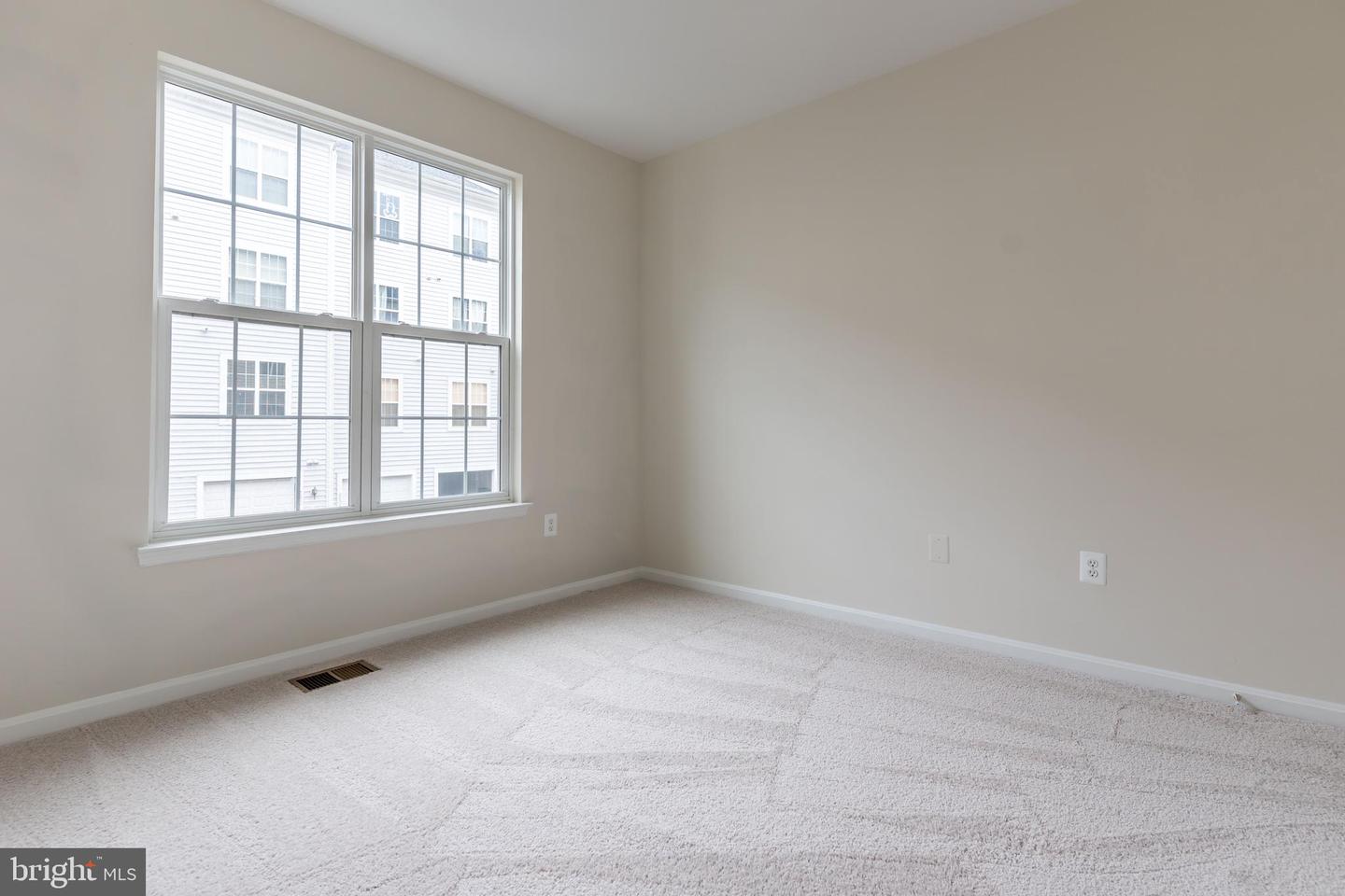 9561 CENTER ST, MANASSAS, Virginia 20110, 3 Bedrooms Bedrooms, ,2 BathroomsBathrooms,Residential,For sale,9561 CENTER ST,VAMN2009212 MLS # VAMN2009212