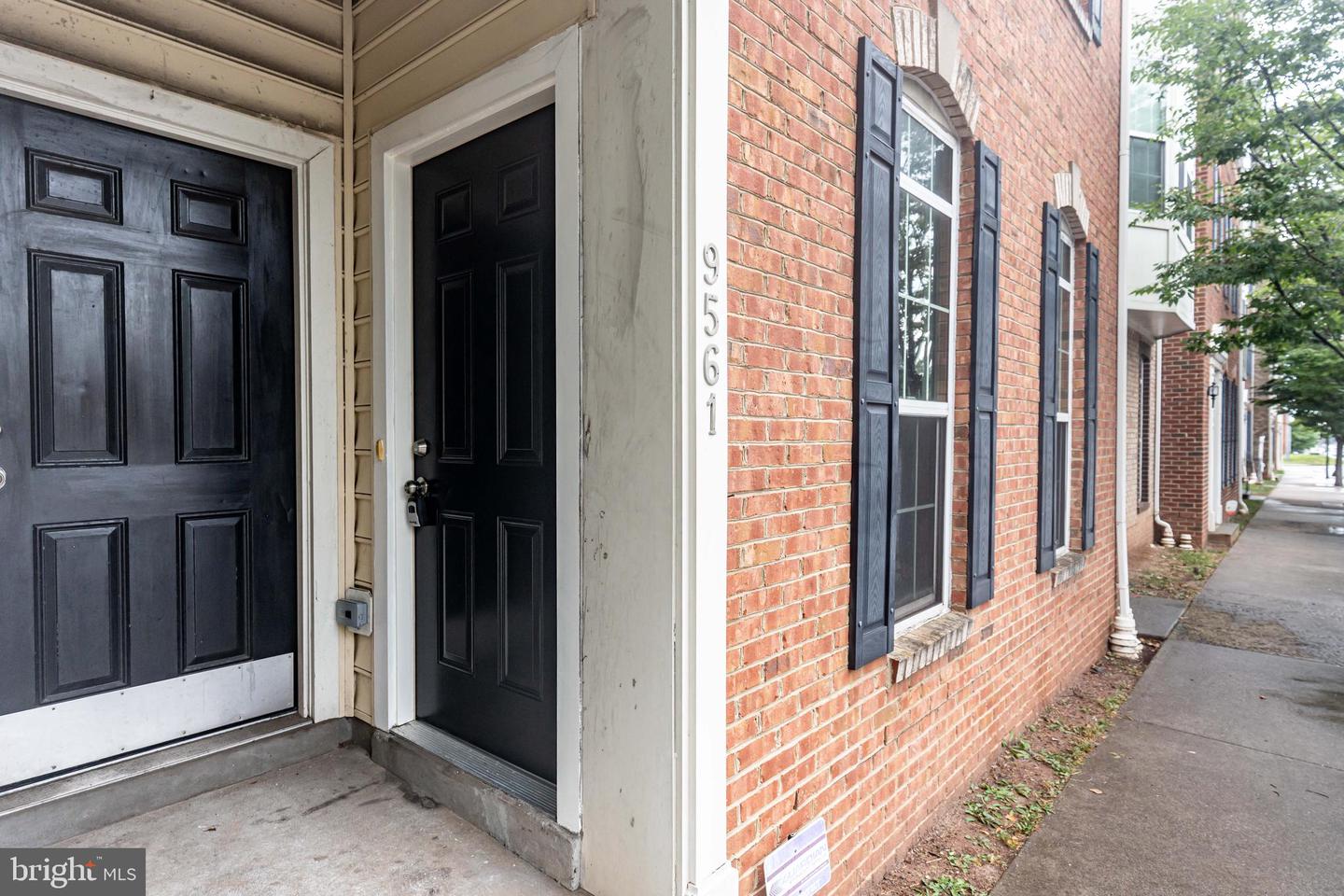 9561 CENTER ST, MANASSAS, Virginia 20110, 3 Bedrooms Bedrooms, ,2 BathroomsBathrooms,Residential,For sale,9561 CENTER ST,VAMN2009212 MLS # VAMN2009212