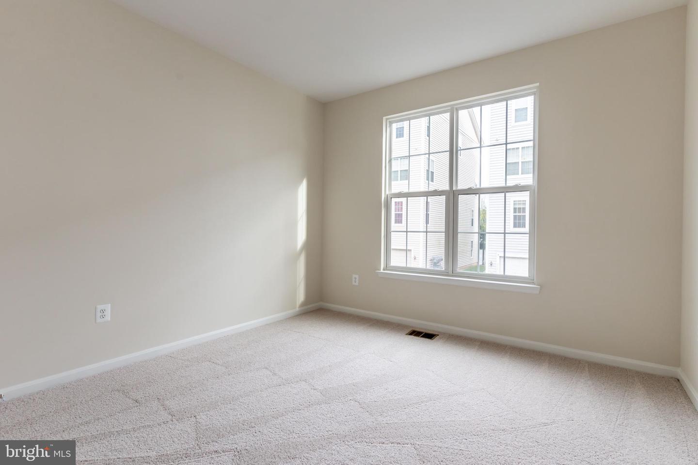 9561 CENTER ST, MANASSAS, Virginia 20110, 3 Bedrooms Bedrooms, ,2 BathroomsBathrooms,Residential,For sale,9561 CENTER ST,VAMN2009212 MLS # VAMN2009212