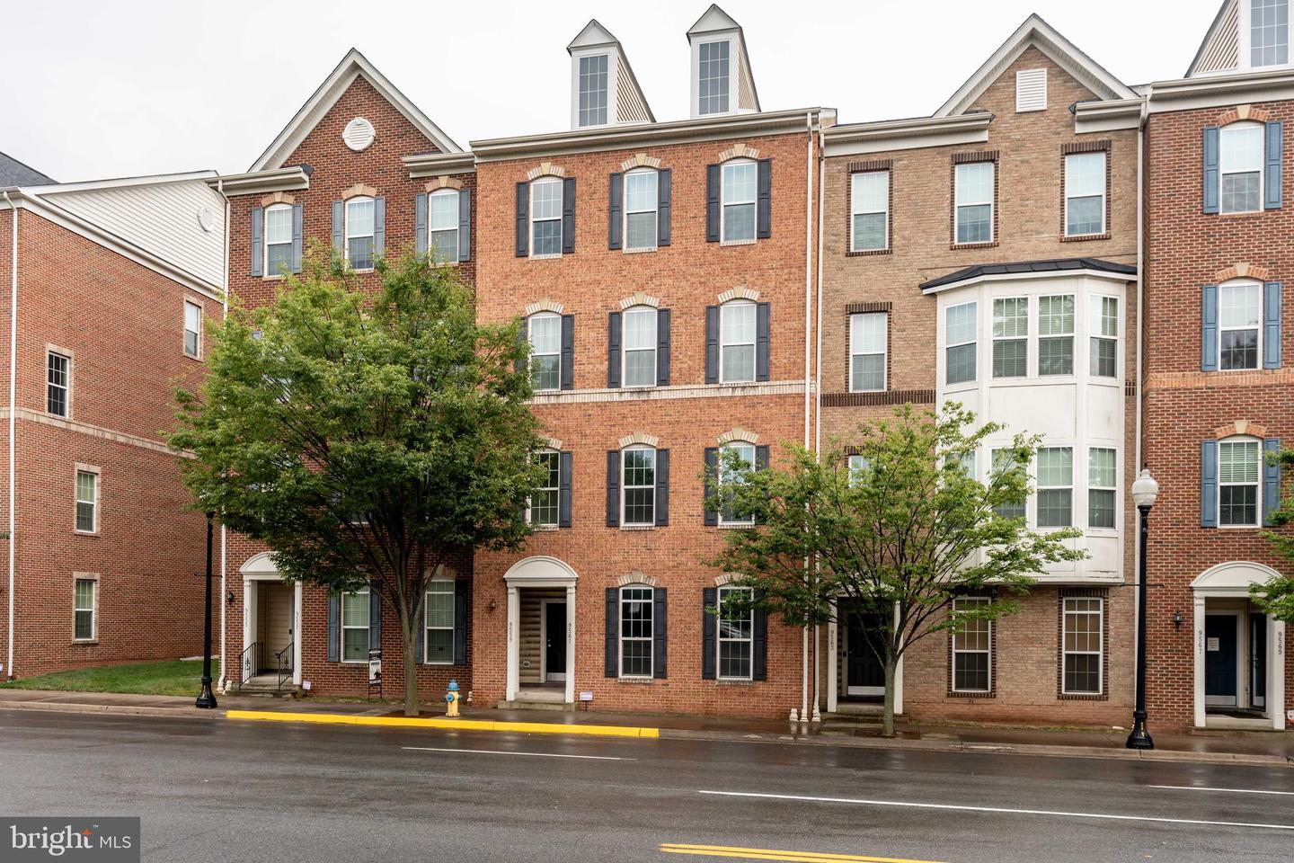 9561 CENTER ST, MANASSAS, Virginia 20110, 3 Bedrooms Bedrooms, ,2 BathroomsBathrooms,Residential,For sale,9561 CENTER ST,VAMN2009212 MLS # VAMN2009212