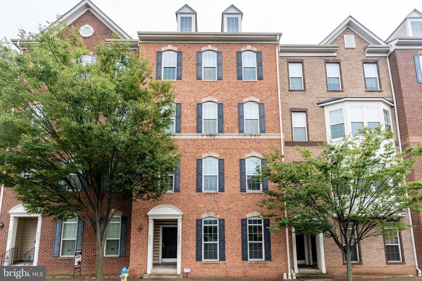 9561 CENTER ST, MANASSAS, Virginia 20110, 3 Bedrooms Bedrooms, ,2 BathroomsBathrooms,Residential,For sale,9561 CENTER ST,VAMN2009212 MLS # VAMN2009212