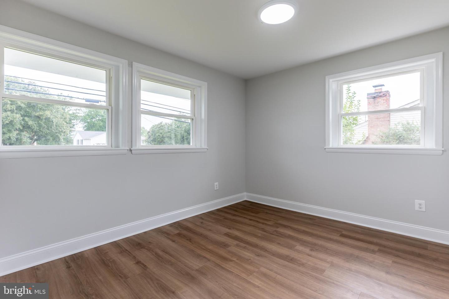 14722 BRADDOCK RD, CENTREVILLE, Virginia 20120, 3 Bedrooms Bedrooms, ,2 BathroomsBathrooms,Residential,For sale,14722 BRADDOCK RD,VAFX2261444 MLS # VAFX2261444