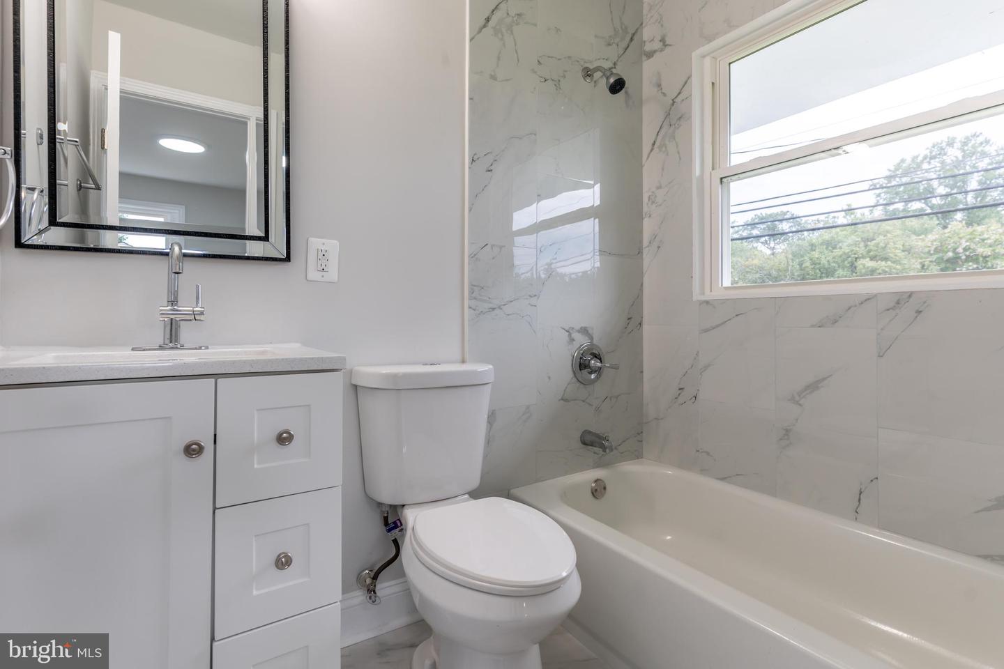 14722 BRADDOCK RD, CENTREVILLE, Virginia 20120, 3 Bedrooms Bedrooms, ,2 BathroomsBathrooms,Residential,For sale,14722 BRADDOCK RD,VAFX2261444 MLS # VAFX2261444