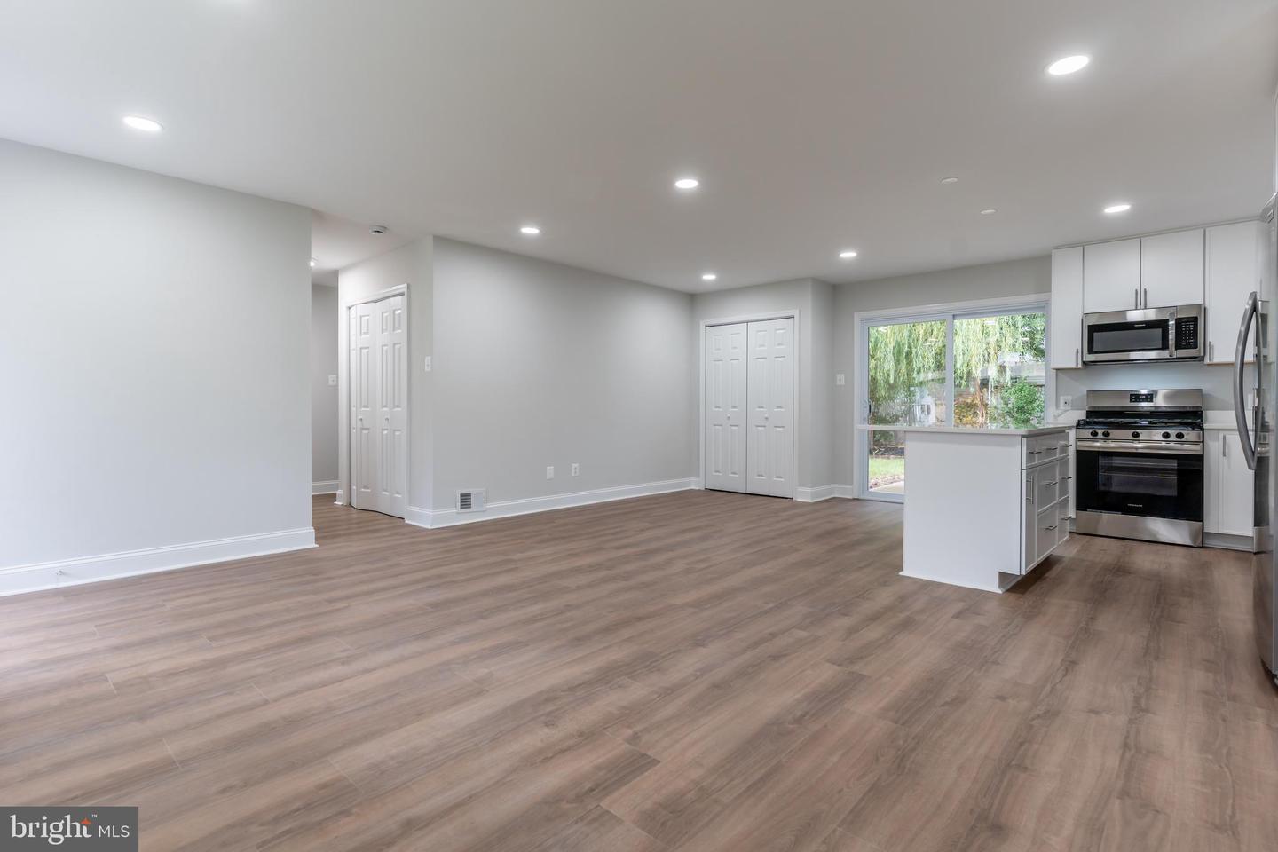 14722 BRADDOCK RD, CENTREVILLE, Virginia 20120, 3 Bedrooms Bedrooms, ,2 BathroomsBathrooms,Residential,For sale,14722 BRADDOCK RD,VAFX2261444 MLS # VAFX2261444