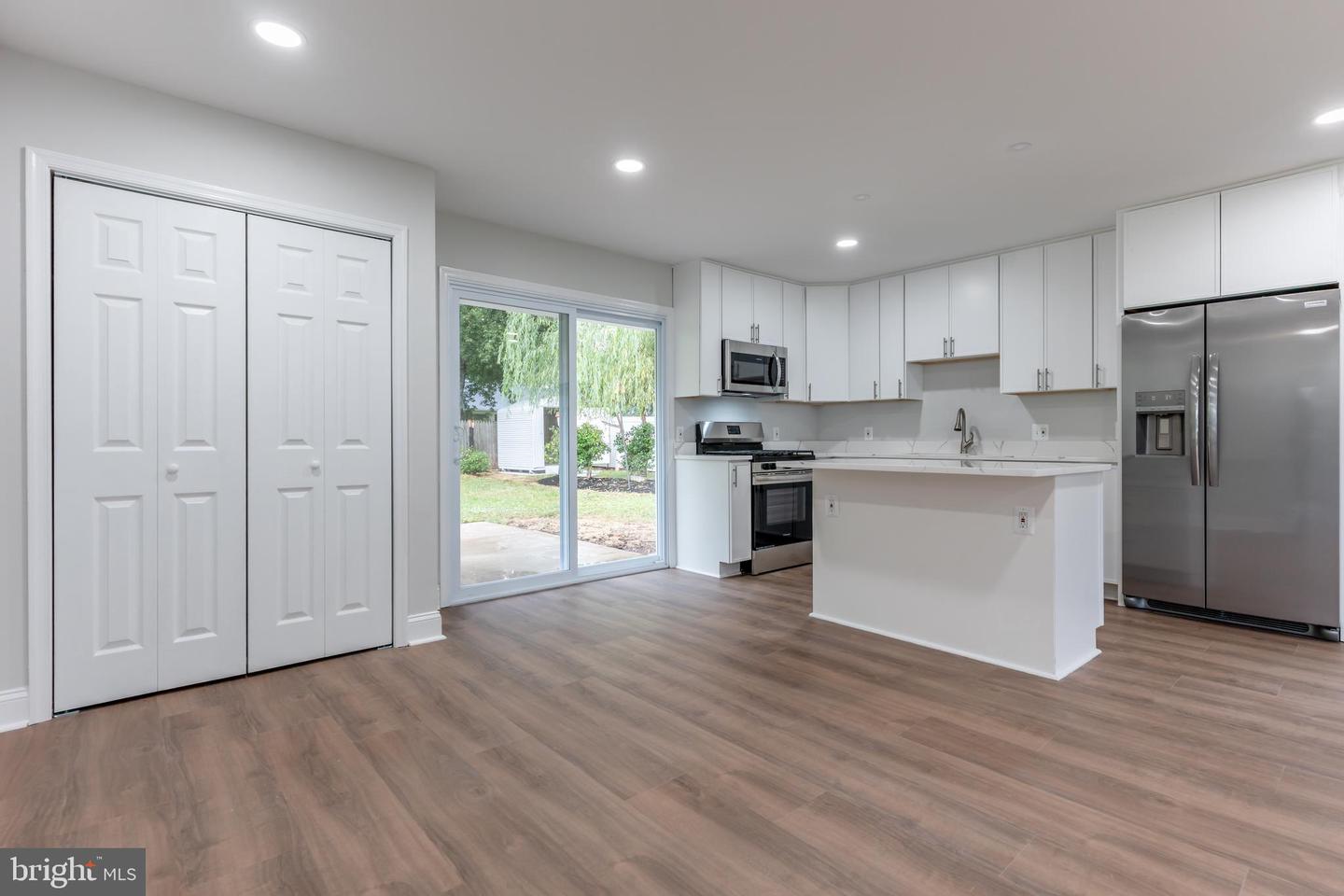 14722 BRADDOCK RD, CENTREVILLE, Virginia 20120, 3 Bedrooms Bedrooms, ,2 BathroomsBathrooms,Residential,For sale,14722 BRADDOCK RD,VAFX2261444 MLS # VAFX2261444