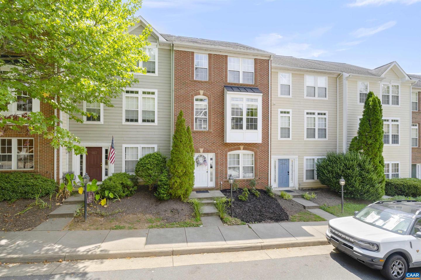 924 RAINIER RD, CHARLOTTESVILLE, Virginia 22903, 4 Bedrooms Bedrooms, ,3 BathroomsBathrooms,Residential,For sale,924 RAINIER RD,667873 MLS # 667873