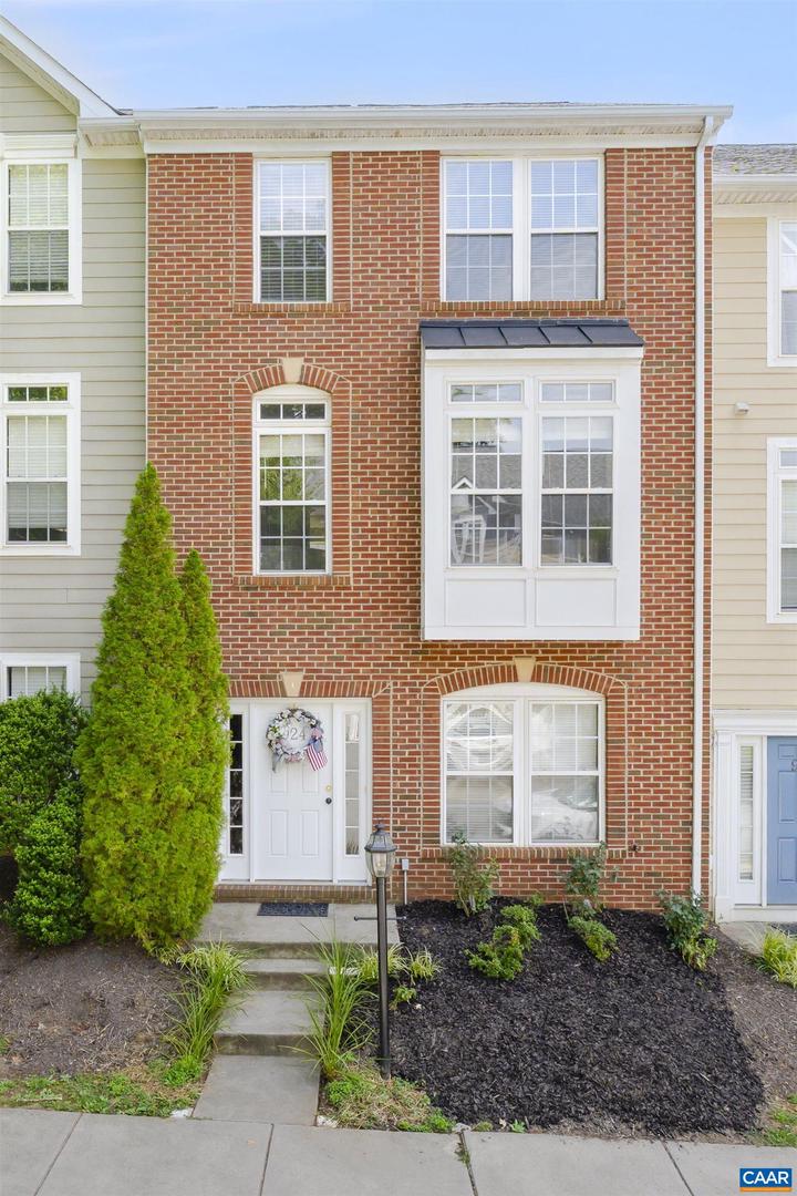 924 RAINIER RD, CHARLOTTESVILLE, Virginia 22903, 4 Bedrooms Bedrooms, ,3 BathroomsBathrooms,Residential,For sale,924 RAINIER RD,667873 MLS # 667873