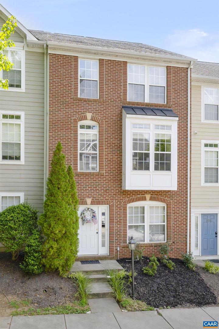 924 RAINIER RD, CHARLOTTESVILLE, Virginia 22903, 4 Bedrooms Bedrooms, ,3 BathroomsBathrooms,Residential,For sale,924 RAINIER RD,667873 MLS # 667873