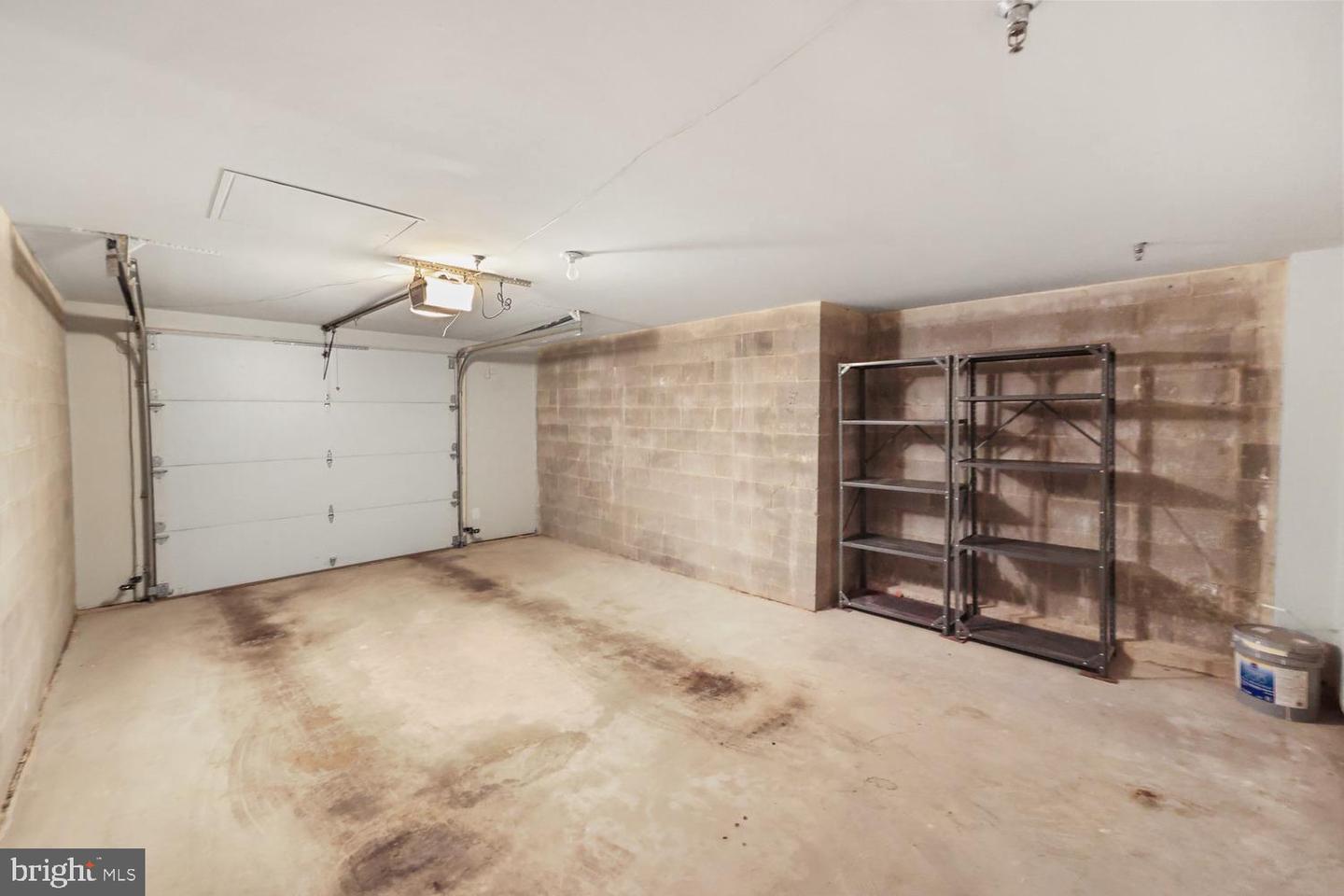 2903 SAINTSBURY PLZ #401, FAIRFAX, Virginia 22031, 3 Bedrooms Bedrooms, ,2 BathroomsBathrooms,Residential,For sale,2903 SAINTSBURY PLZ #401,VAFX2261462 MLS # VAFX2261462
