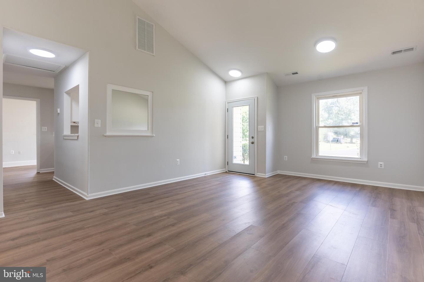 5505 CEDARBROOK DR, FREDERICKSBURG, Virginia 22407, 3 Bedrooms Bedrooms, ,2 BathroomsBathrooms,Residential,For sale,5505 CEDARBROOK DR,VASP2035496 MLS # VASP2035496