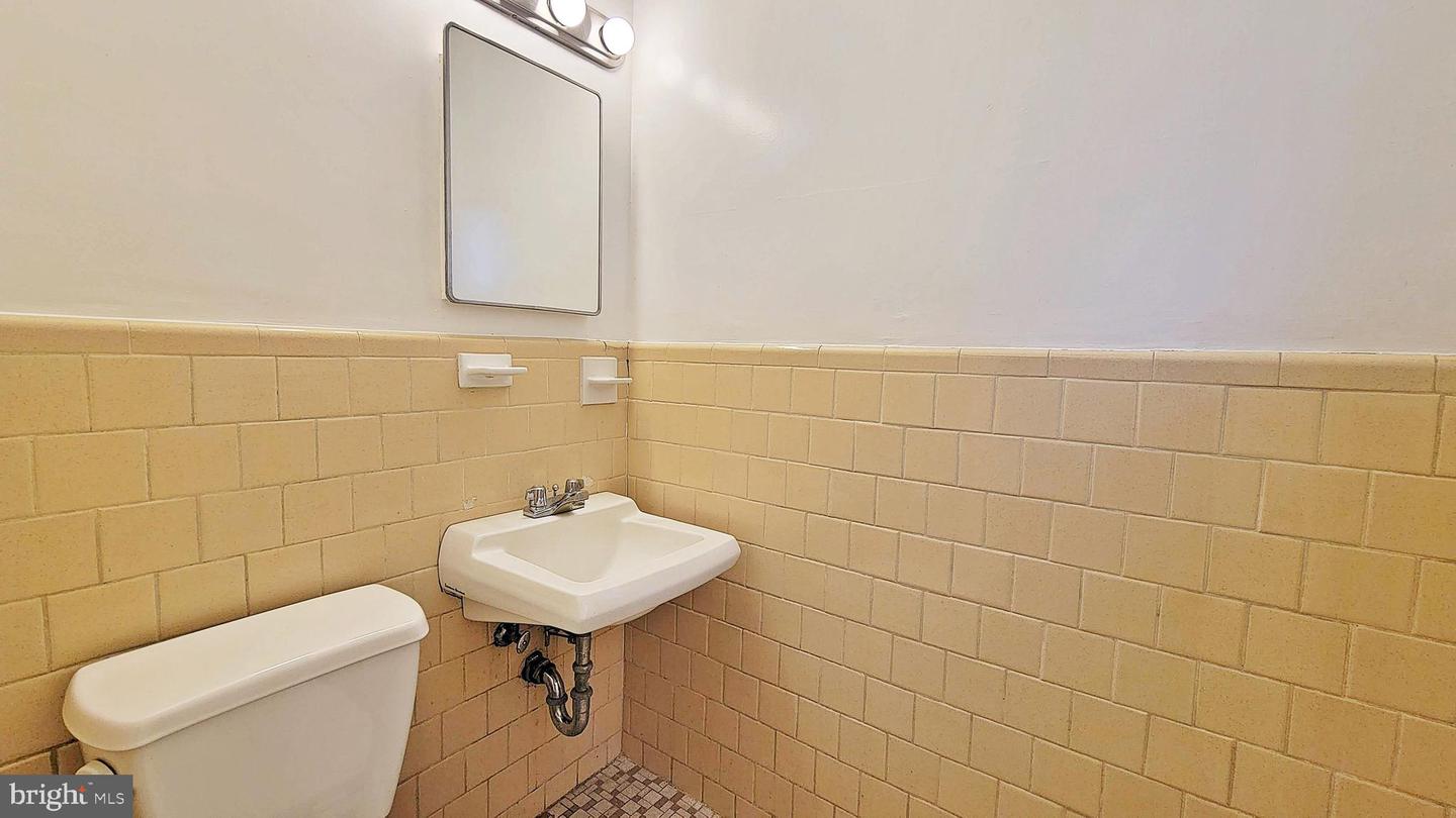 2301 6TH ST S, ARLINGTON, Virginia 22204, ,Land,For sale,2301 6TH ST S,VAAR2062360 MLS # VAAR2062360