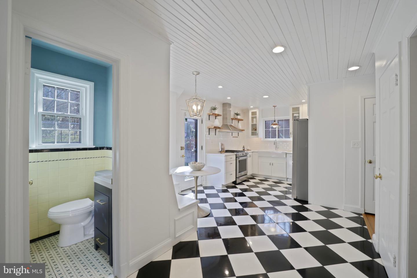 3729 CARPENTER ST SE, WASHINGTON, District Of Columbia 20020, 3 Bedrooms Bedrooms, ,3 BathroomsBathrooms,Residential,For sale,3729 CARPENTER ST SE,DCDC2187566 MLS # DCDC2187566