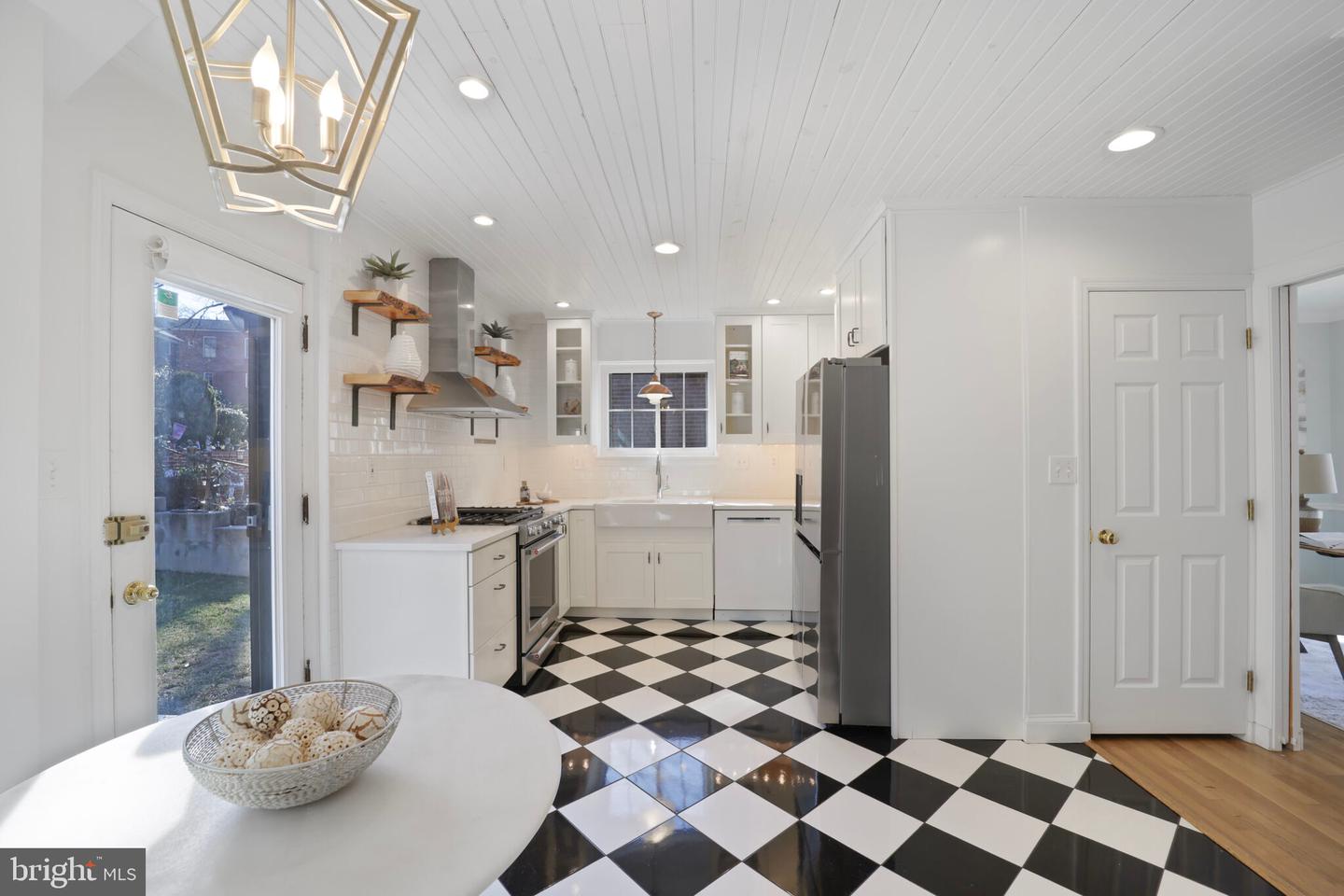 3729 CARPENTER ST SE, WASHINGTON, District Of Columbia 20020, 3 Bedrooms Bedrooms, ,3 BathroomsBathrooms,Residential,For sale,3729 CARPENTER ST SE,DCDC2187566 MLS # DCDC2187566
