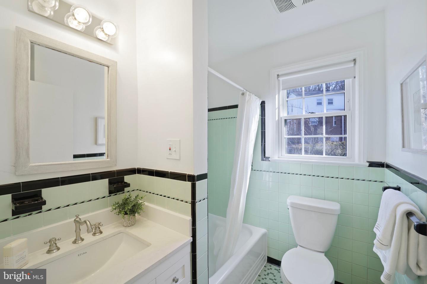 3729 CARPENTER ST SE, WASHINGTON, District Of Columbia 20020, 3 Bedrooms Bedrooms, ,3 BathroomsBathrooms,Residential,For sale,3729 CARPENTER ST SE,DCDC2187566 MLS # DCDC2187566