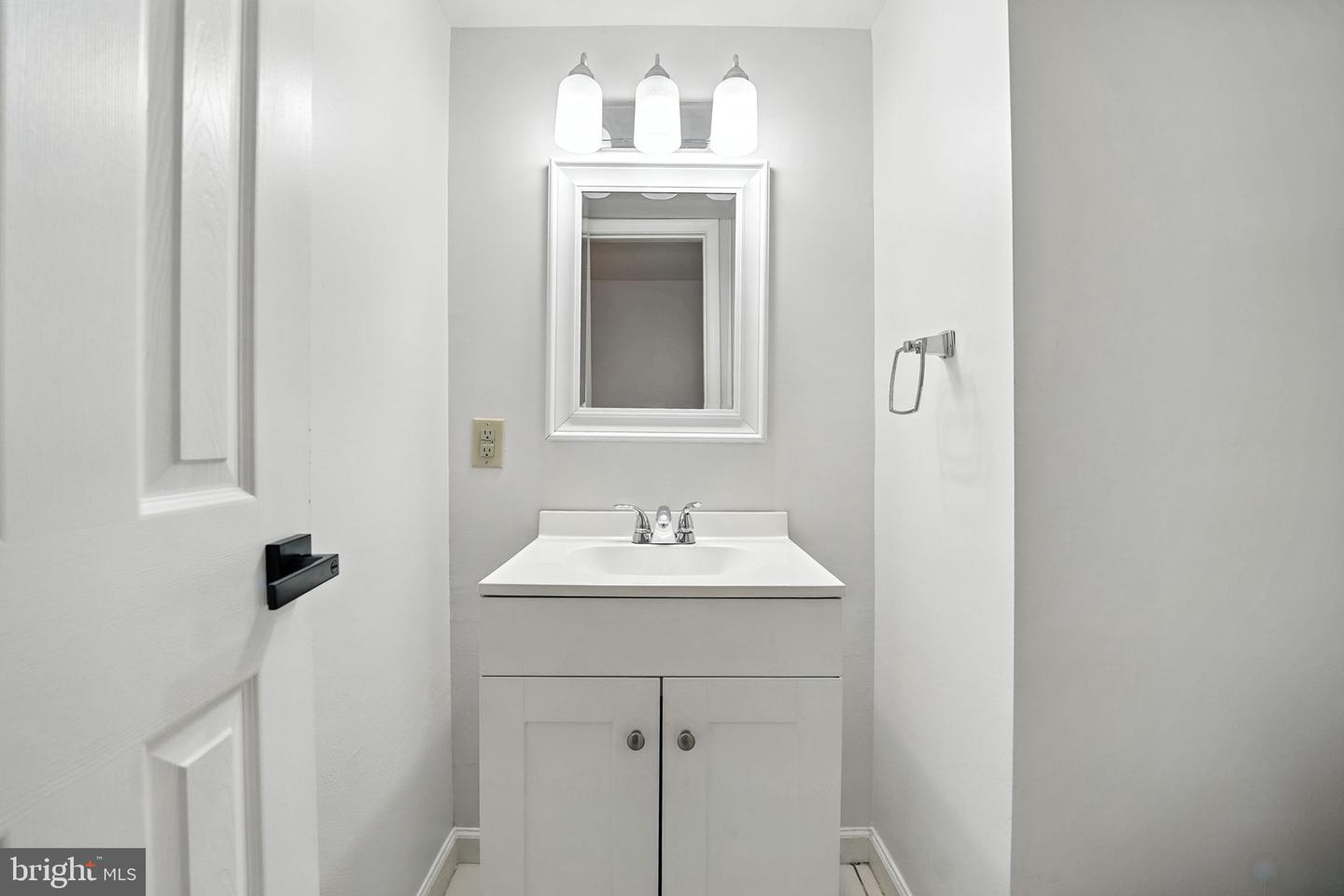 3416 BRADDOCK DR, WOODBRIDGE, Virginia 22193, 3 Bedrooms Bedrooms, ,2 BathroomsBathrooms,Residential,For sale,3416 BRADDOCK DR,VAPW2092806 MLS # VAPW2092806