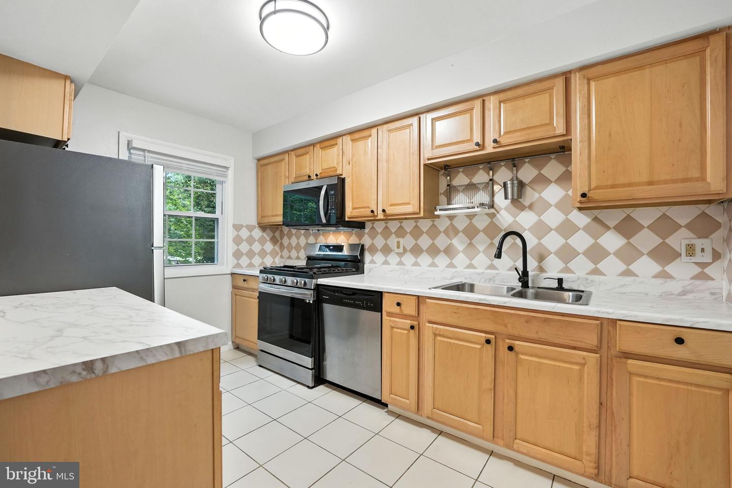 3416 BRADDOCK DR, WOODBRIDGE, Virginia 22193, 3 Bedrooms Bedrooms, ,2 BathroomsBathrooms,Residential,For sale,3416 BRADDOCK DR,VAPW2092806 MLS # VAPW2092806