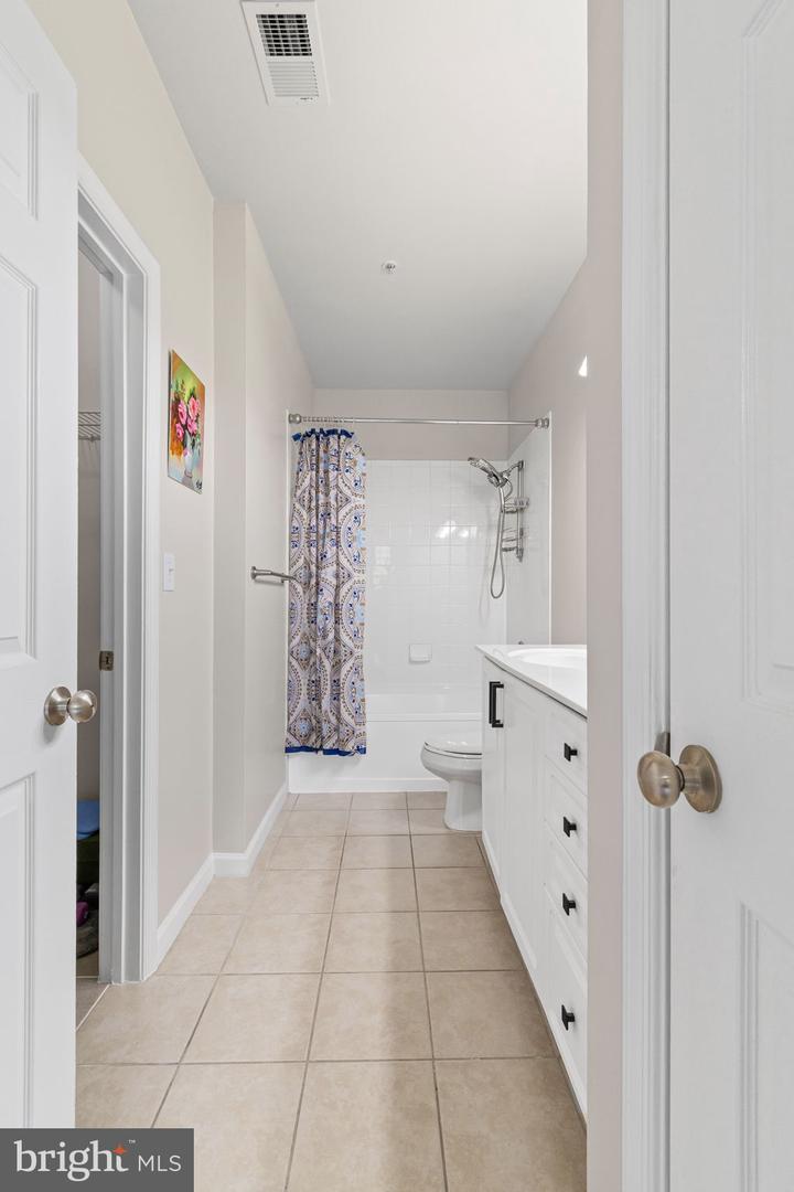 12958 CENTRE PARK CIR #219, HERNDON, Virginia 20171, 2 Bedrooms Bedrooms, ,2 BathroomsBathrooms,Residential,For sale,12958 CENTRE PARK CIR #219,VAFX2241788 MLS # VAFX2241788