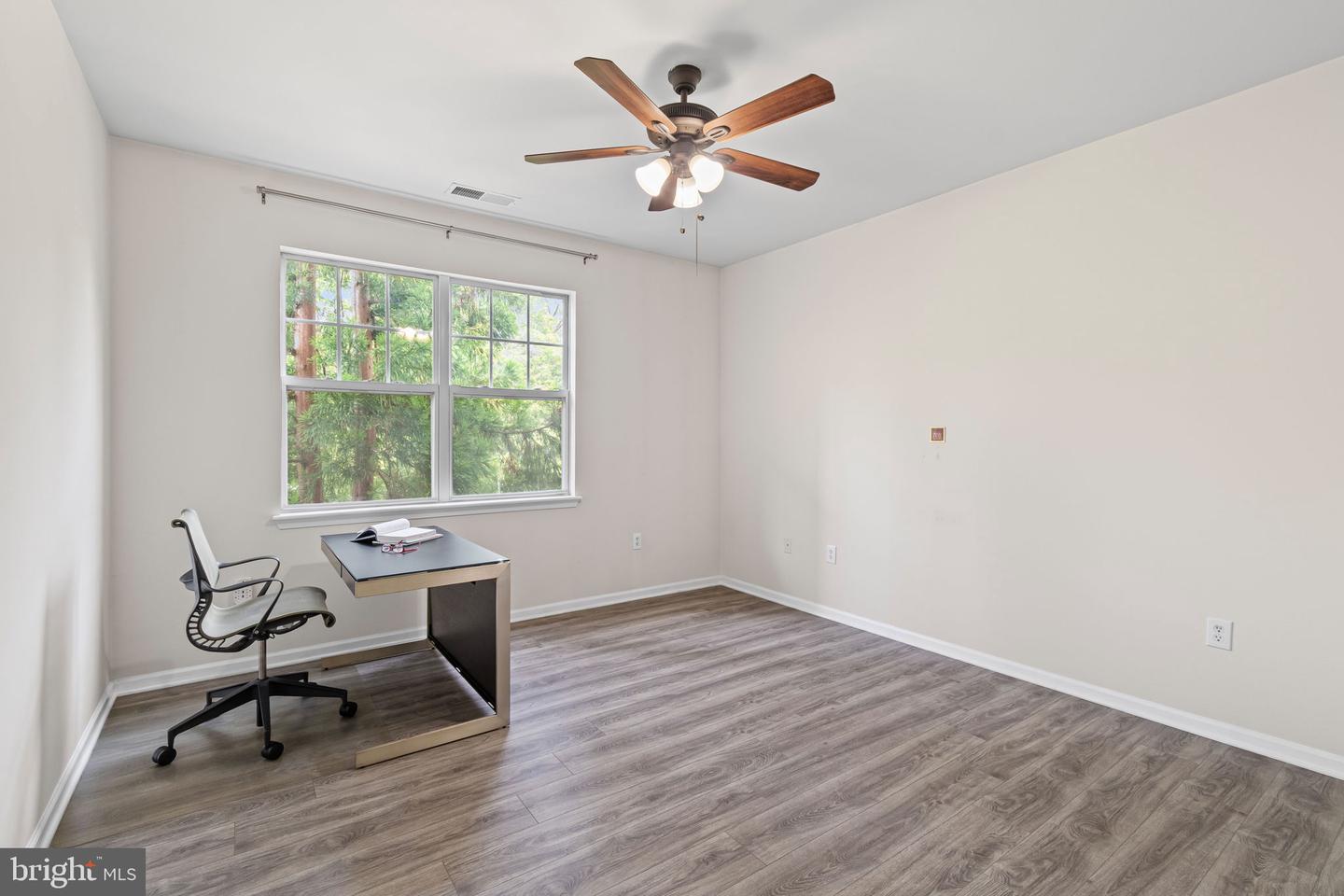 12958 CENTRE PARK CIR #219, HERNDON, Virginia 20171, 2 Bedrooms Bedrooms, ,2 BathroomsBathrooms,Residential,For sale,12958 CENTRE PARK CIR #219,VAFX2241788 MLS # VAFX2241788