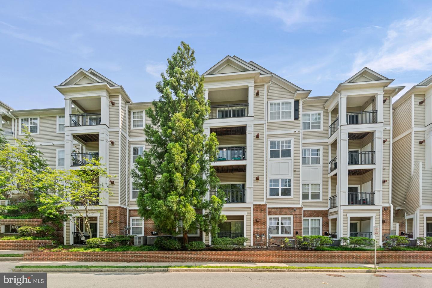 12958 CENTRE PARK CIR #219, HERNDON, Virginia 20171, 2 Bedrooms Bedrooms, ,2 BathroomsBathrooms,Residential,For sale,12958 CENTRE PARK CIR #219,VAFX2241788 MLS # VAFX2241788