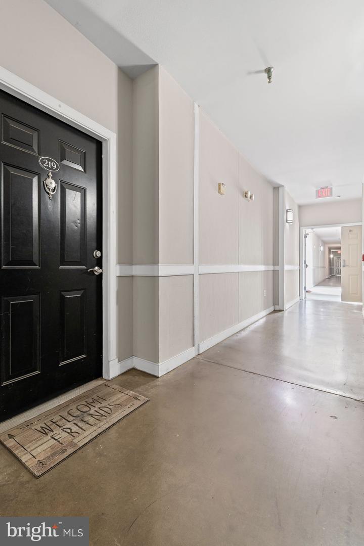 12958 CENTRE PARK CIR #219, HERNDON, Virginia 20171, 2 Bedrooms Bedrooms, ,2 BathroomsBathrooms,Residential,For sale,12958 CENTRE PARK CIR #219,VAFX2241788 MLS # VAFX2241788