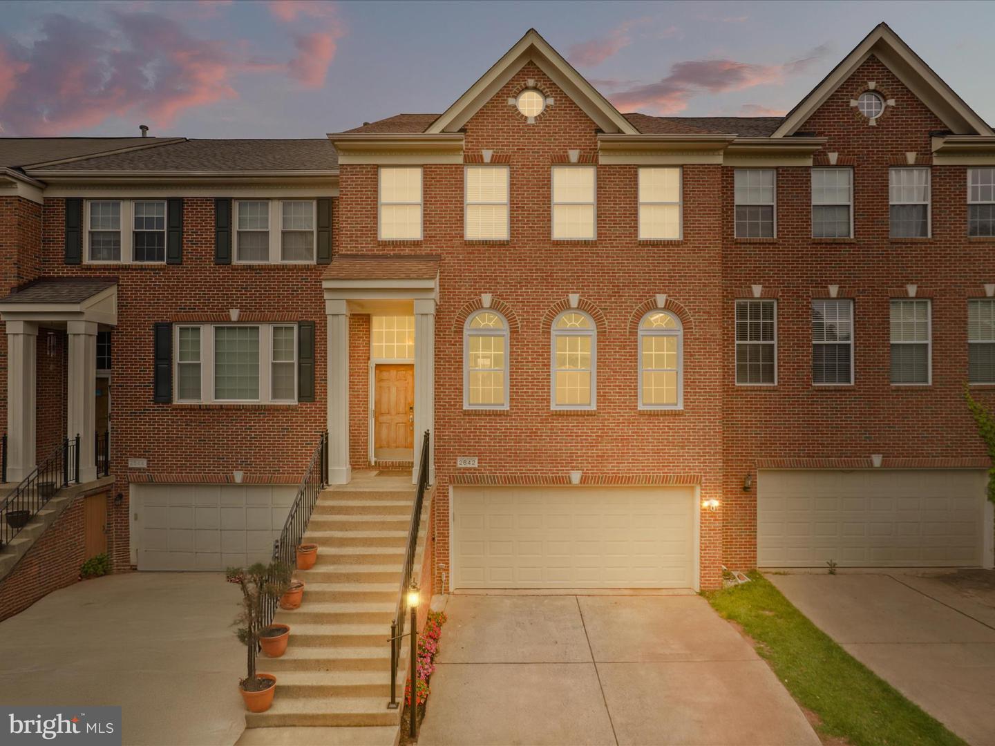 2642 LOGAN WOOD DR, HERNDON, Virginia 20171, 3 Bedrooms Bedrooms, ,3 BathroomsBathrooms,Residential,For sale,2642 LOGAN WOOD DR,VAFX2243410 MLS # VAFX2243410