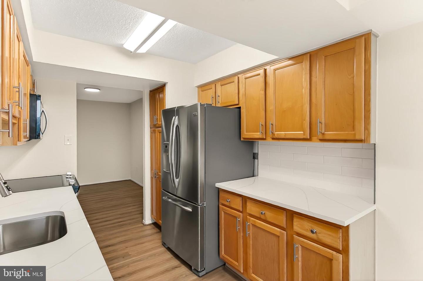 4500 S FOUR MILE RUN DR #623, ARLINGTON, Virginia 22204, 2 Bedrooms Bedrooms, 6 Rooms Rooms,2 BathroomsBathrooms,Residential,For sale,4500 S FOUR MILE RUN DR #623,VAAR2059552 MLS # VAAR2059552