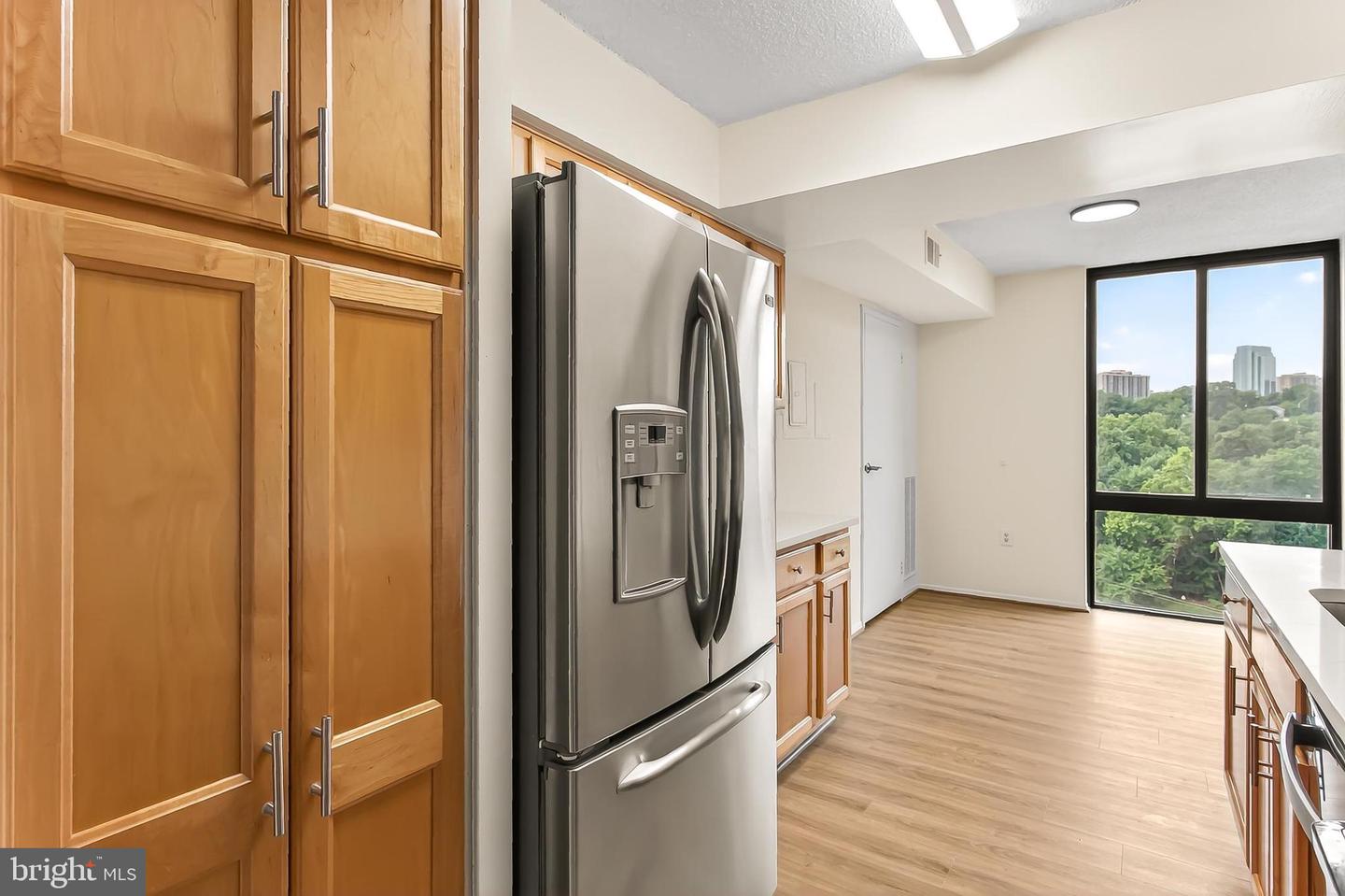 4500 S FOUR MILE RUN DR #623, ARLINGTON, Virginia 22204, 2 Bedrooms Bedrooms, 6 Rooms Rooms,2 BathroomsBathrooms,Residential,For sale,4500 S FOUR MILE RUN DR #623,VAAR2059552 MLS # VAAR2059552