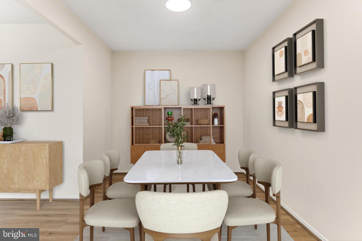 4500 S FOUR MILE RUN DR #623, ARLINGTON, Virginia 22204, 2 Bedrooms Bedrooms, 6 Rooms Rooms,2 BathroomsBathrooms,Residential,For sale,4500 S FOUR MILE RUN DR #623,VAAR2059552 MLS # VAAR2059552