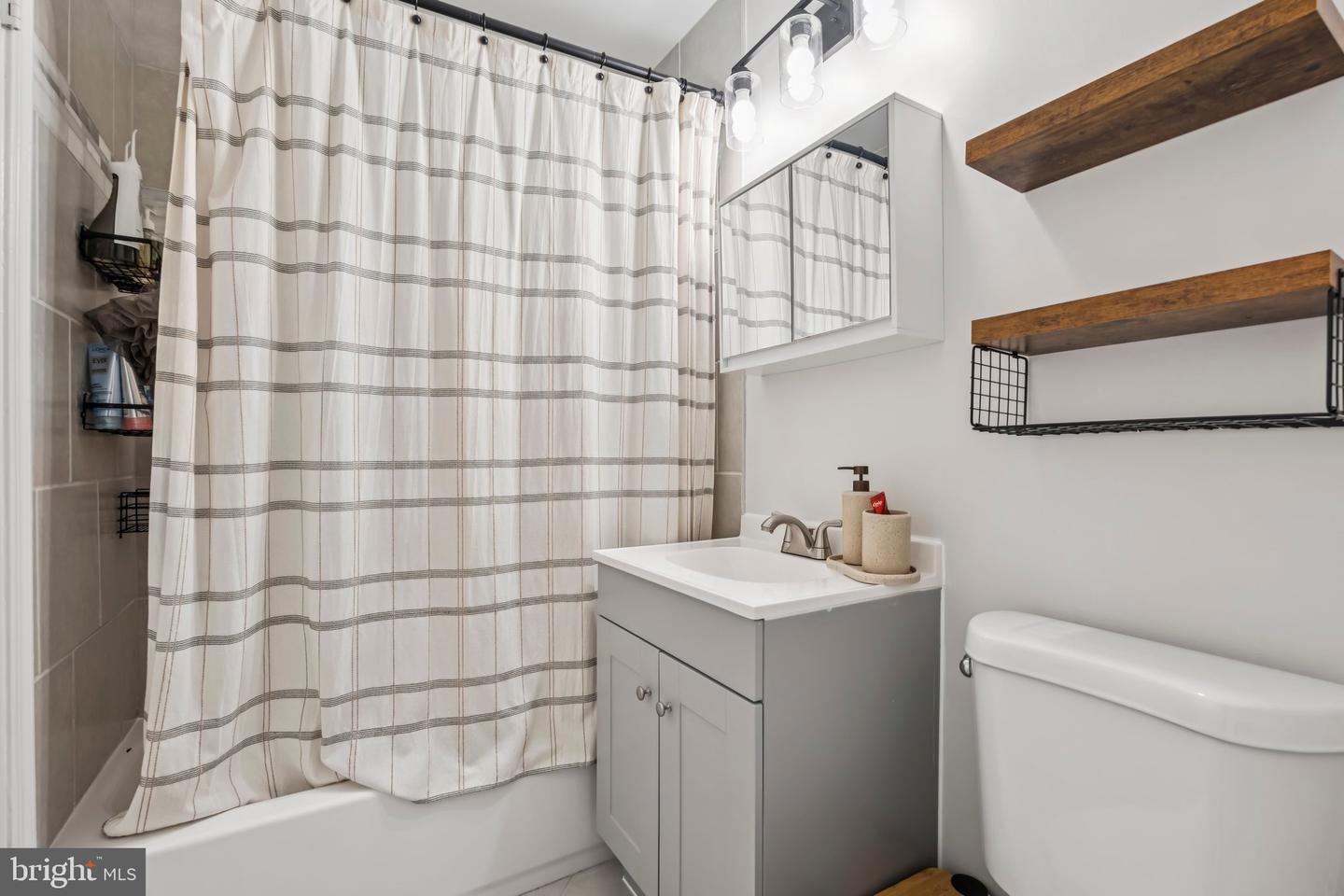47 BRISTOL CT, STAFFORD, Virginia 22556, 3 Bedrooms Bedrooms, ,2 BathroomsBathrooms,Residential,For sale,47 BRISTOL CT,VAST2040350 MLS # VAST2040350