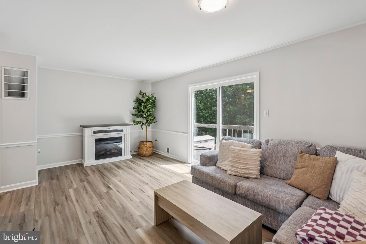 47 BRISTOL CT, STAFFORD, Virginia 22556, 3 Bedrooms Bedrooms, ,2 BathroomsBathrooms,Residential,For sale,47 BRISTOL CT,VAST2040350 MLS # VAST2040350