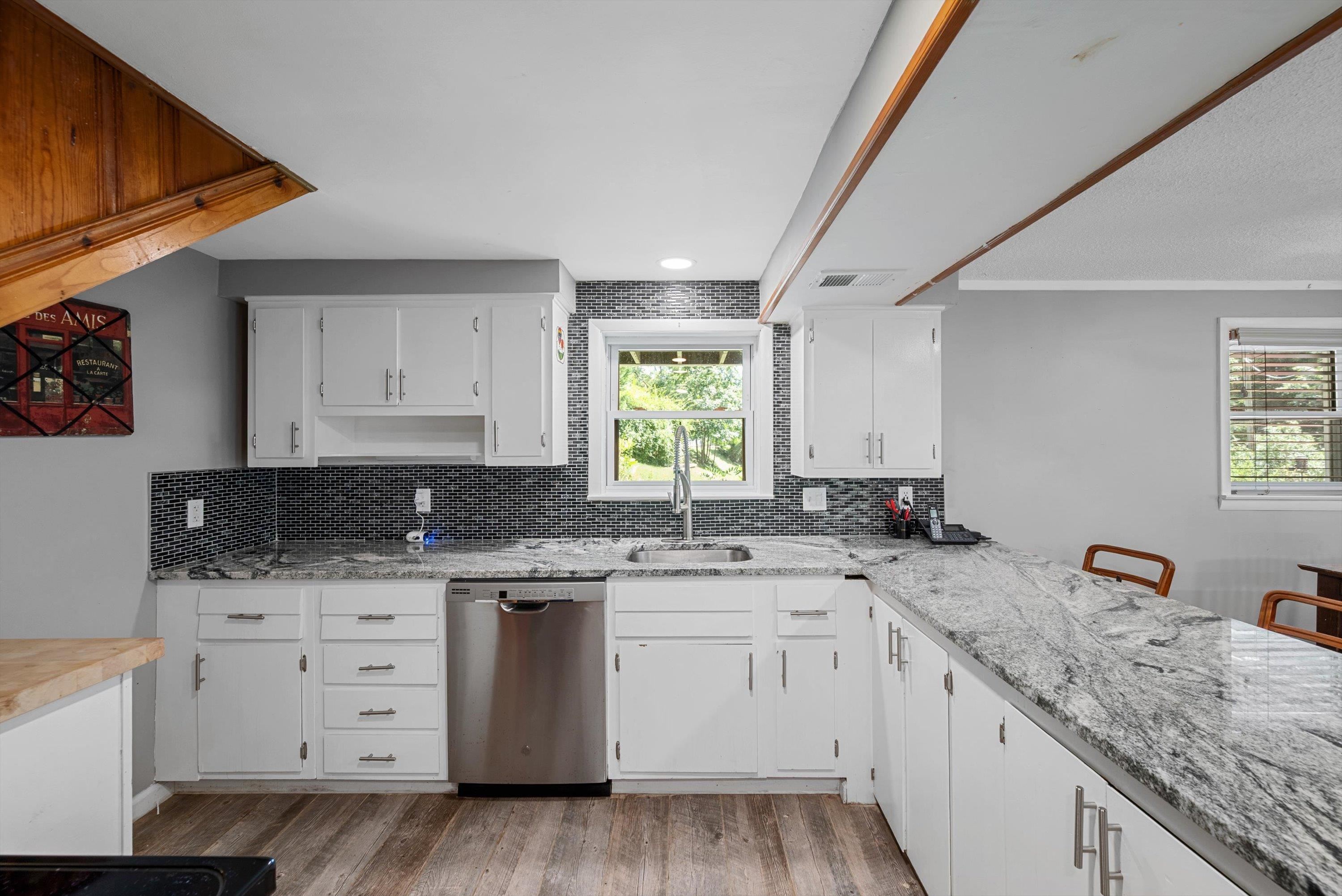 4081 WOLF GAP RD, EDINBURG, Virginia 22824, 3 Bedrooms Bedrooms, ,1 BathroomBathrooms,Residential,4081 WOLF GAP RD,667888 MLS # 667888