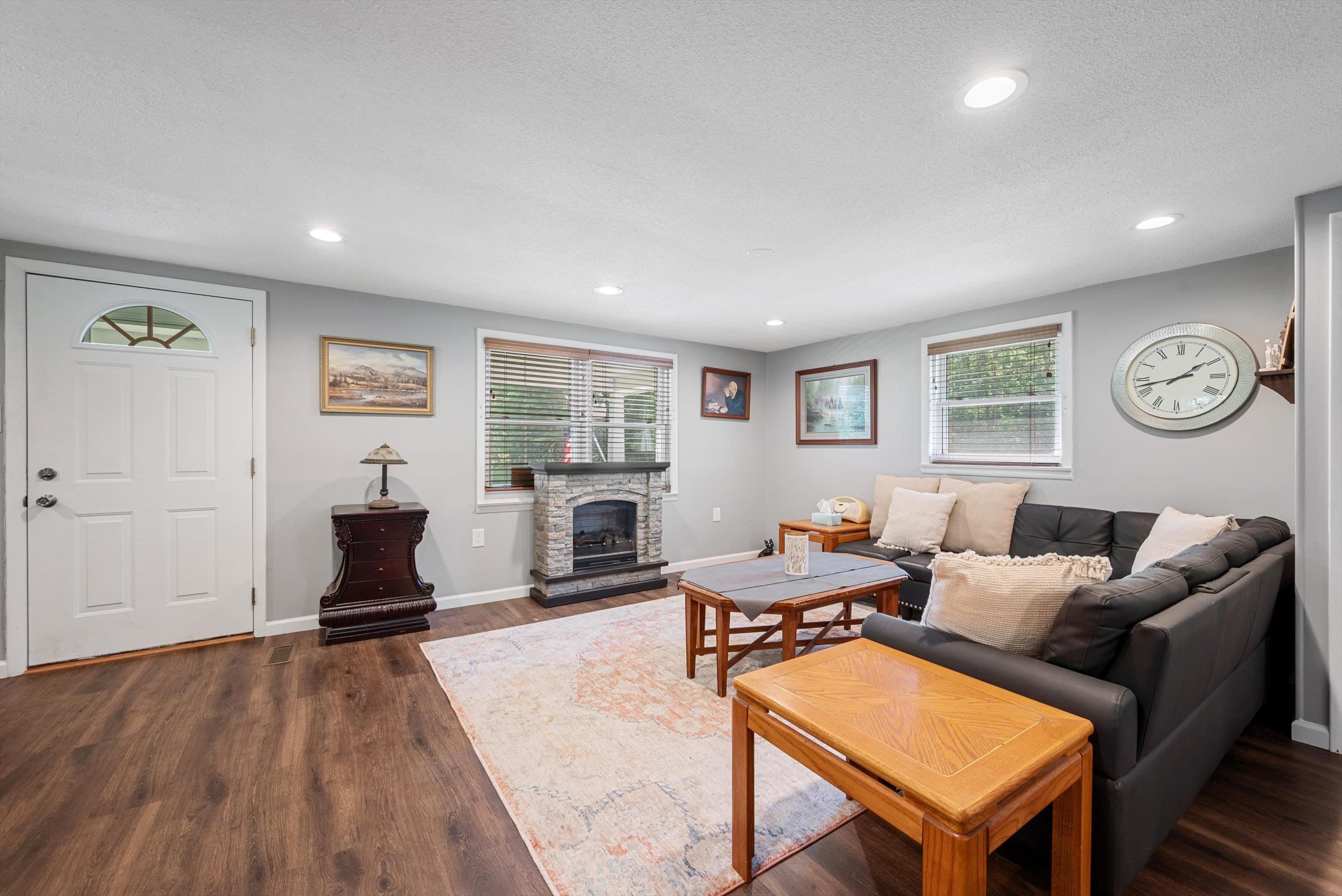 4081 WOLF GAP RD, EDINBURG, Virginia 22824, 3 Bedrooms Bedrooms, ,1 BathroomBathrooms,Residential,4081 WOLF GAP RD,667888 MLS # 667888