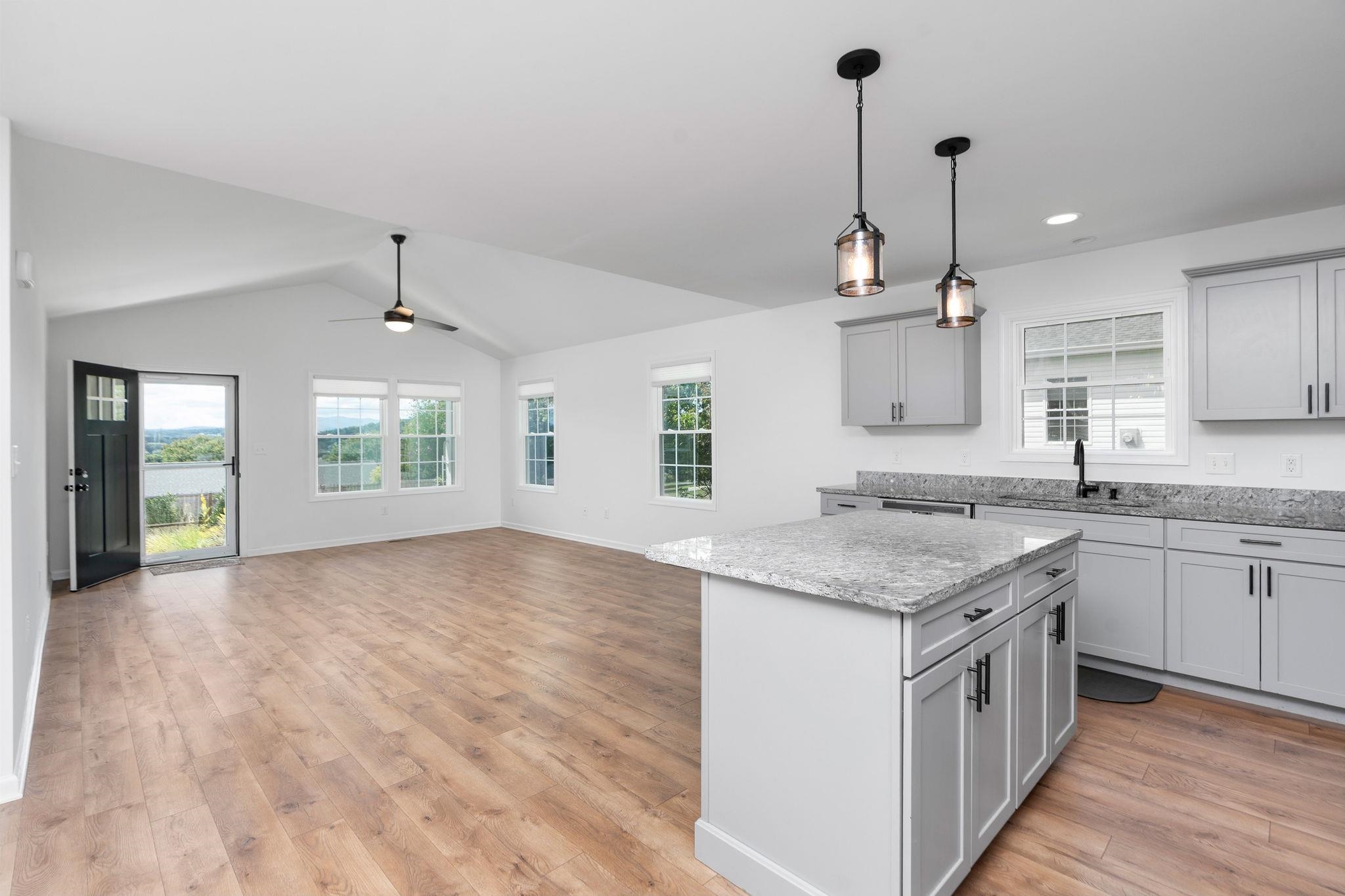 907 POWHATAN ST, STAUNTON, Virginia 24401, 3 Bedrooms Bedrooms, ,2 BathroomsBathrooms,Residential,907 POWHATAN ST,667892 MLS # 667892