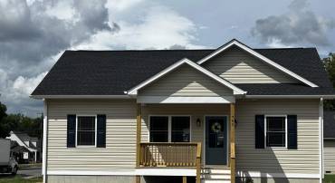 700 MARYLAND AVE, WAYNESBORO, Virginia 22980, 3 Bedrooms Bedrooms, ,2 BathroomsBathrooms,Residential,700 MARYLAND AVE,667896 MLS # 667896